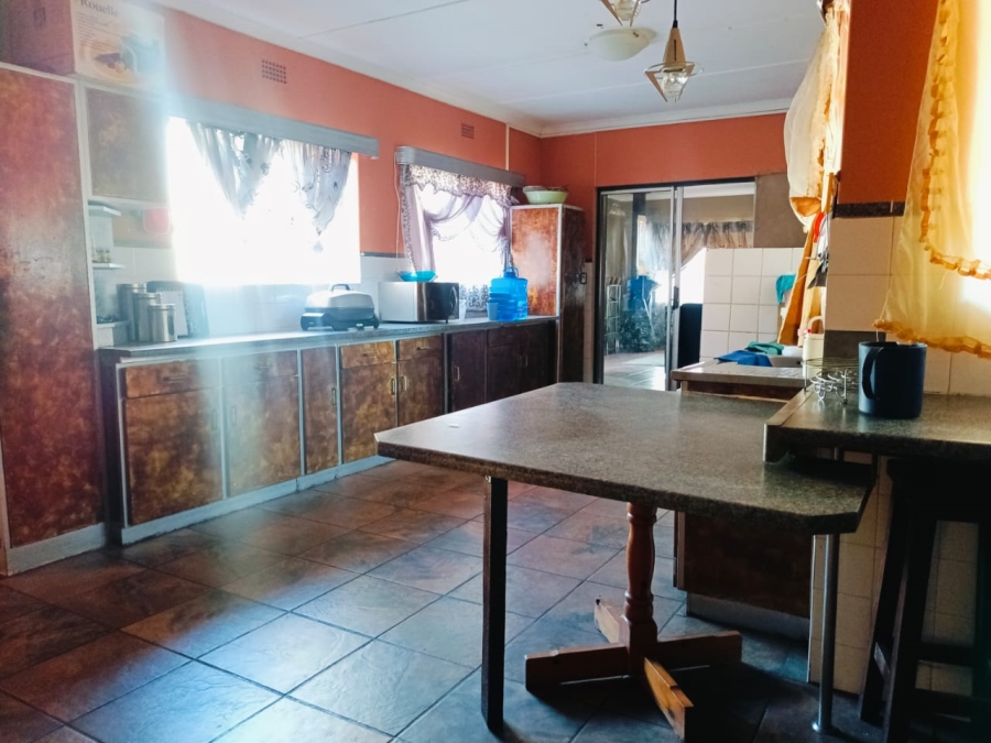 4 Bedroom Property for Sale in Stilfontein Ext 4 North West